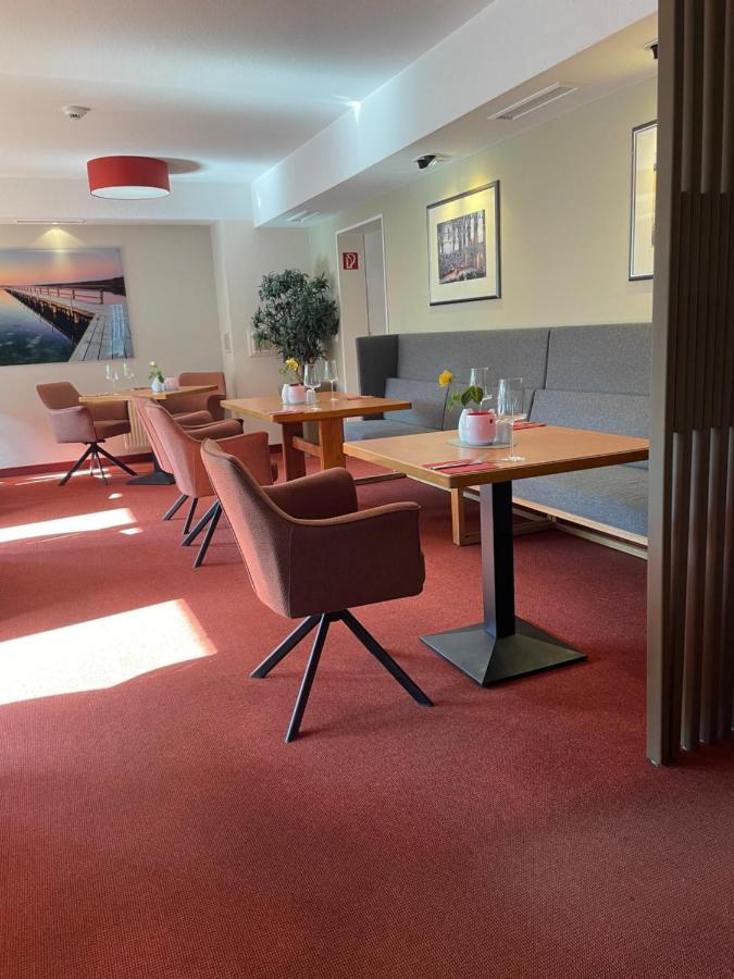 Landhotel Broda Neubrandenburg Bagian luar foto