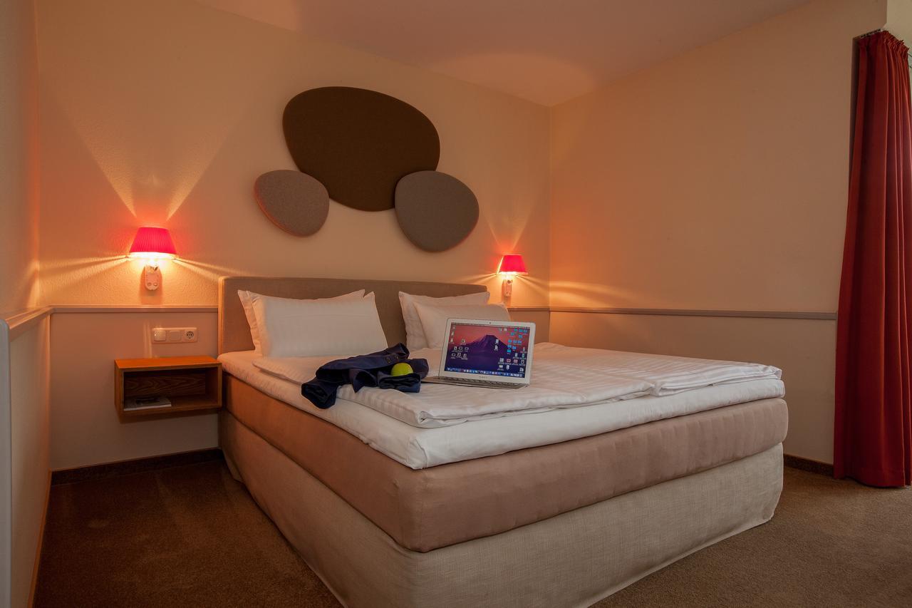 Landhotel Broda Neubrandenburg Bagian luar foto